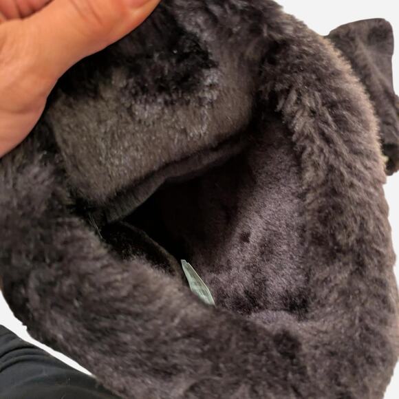 Khombu Black Leather Fur Boots - Picture 5 of 6